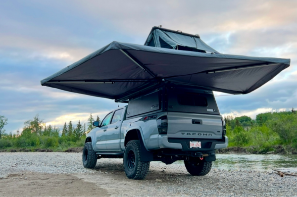 8' 270 Degree Batwing Awning - Driver Side